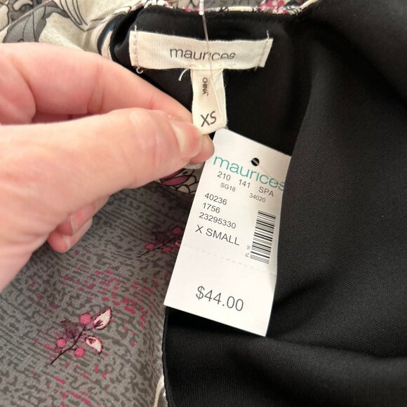 Women's Beautiful Floral Patch Dress with Sheer Split Sleeves and Smocked Wrists - Picture 11 of 16